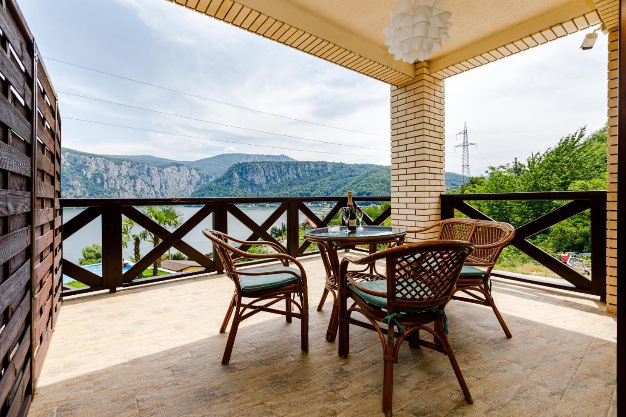 Rex Infinity View 4* Cazanele Dunarii Dubova Εξωτερικό φωτογραφία