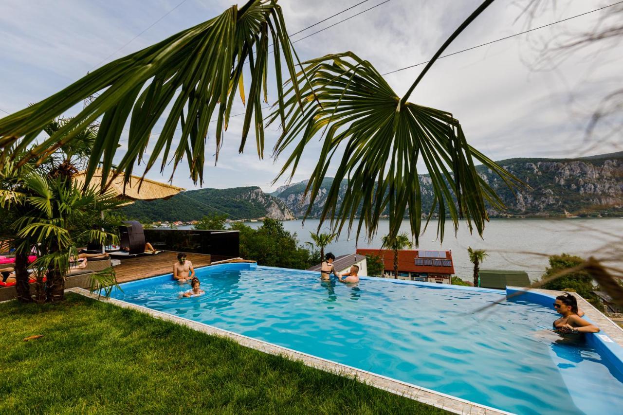 Rex Infinity View 4* Cazanele Dunarii Dubova Εξωτερικό φωτογραφία