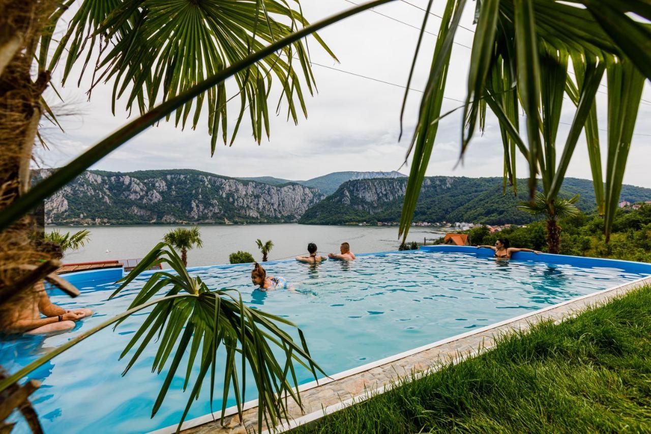 Rex Infinity View 4* Cazanele Dunarii Dubova Εξωτερικό φωτογραφία